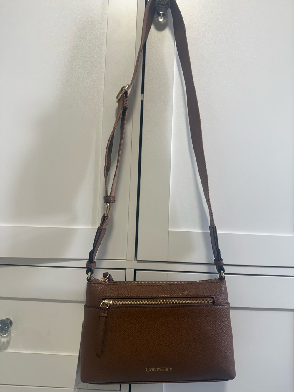Calvin Klein Crossbody Bag Brown NWT Adjustable Strap Shoulder Purse - Picture 3 of 8